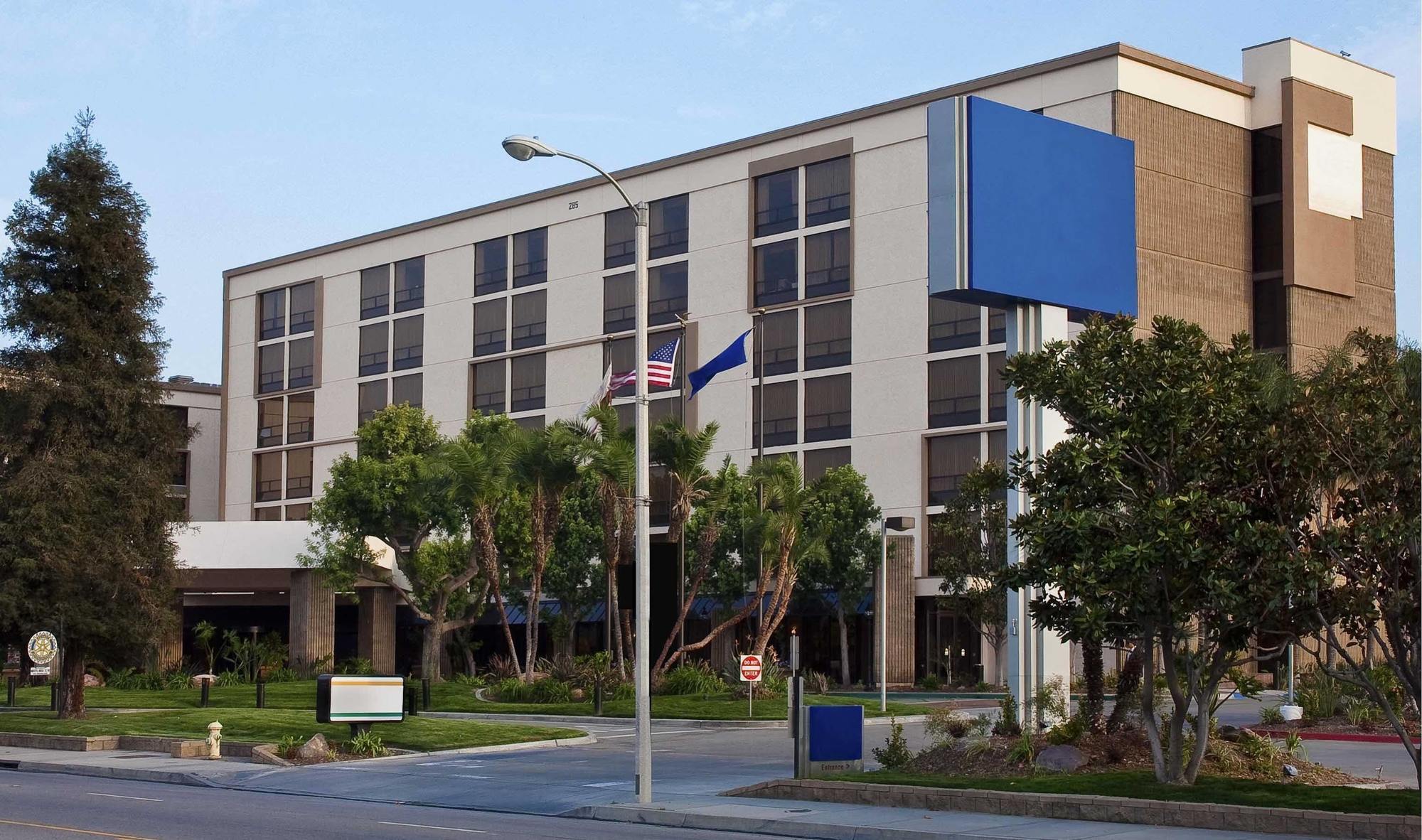Doubletree By Hilton San Bernardino Hotel Eksteriør billede